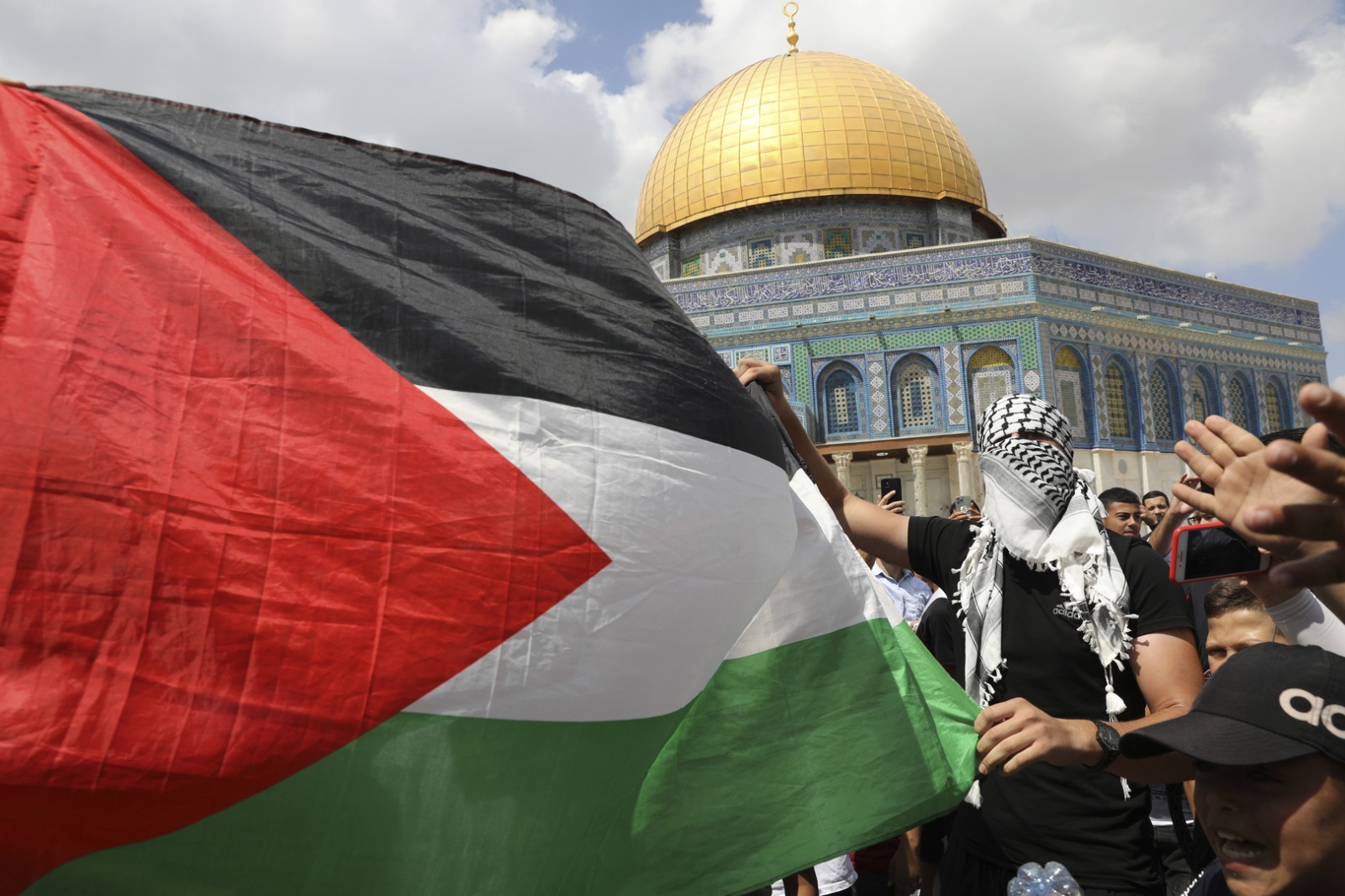 التصعيد الحالي في فلسطين: حرب بين الكيان الصهيوني والفلسطينيين