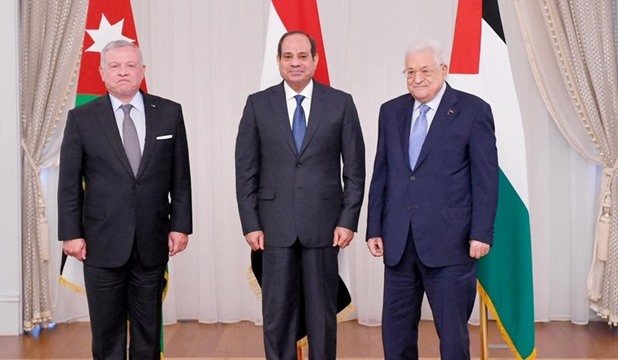 السيسي والعاهل الأردني يلتقيان عباس في القمة الثلاثية